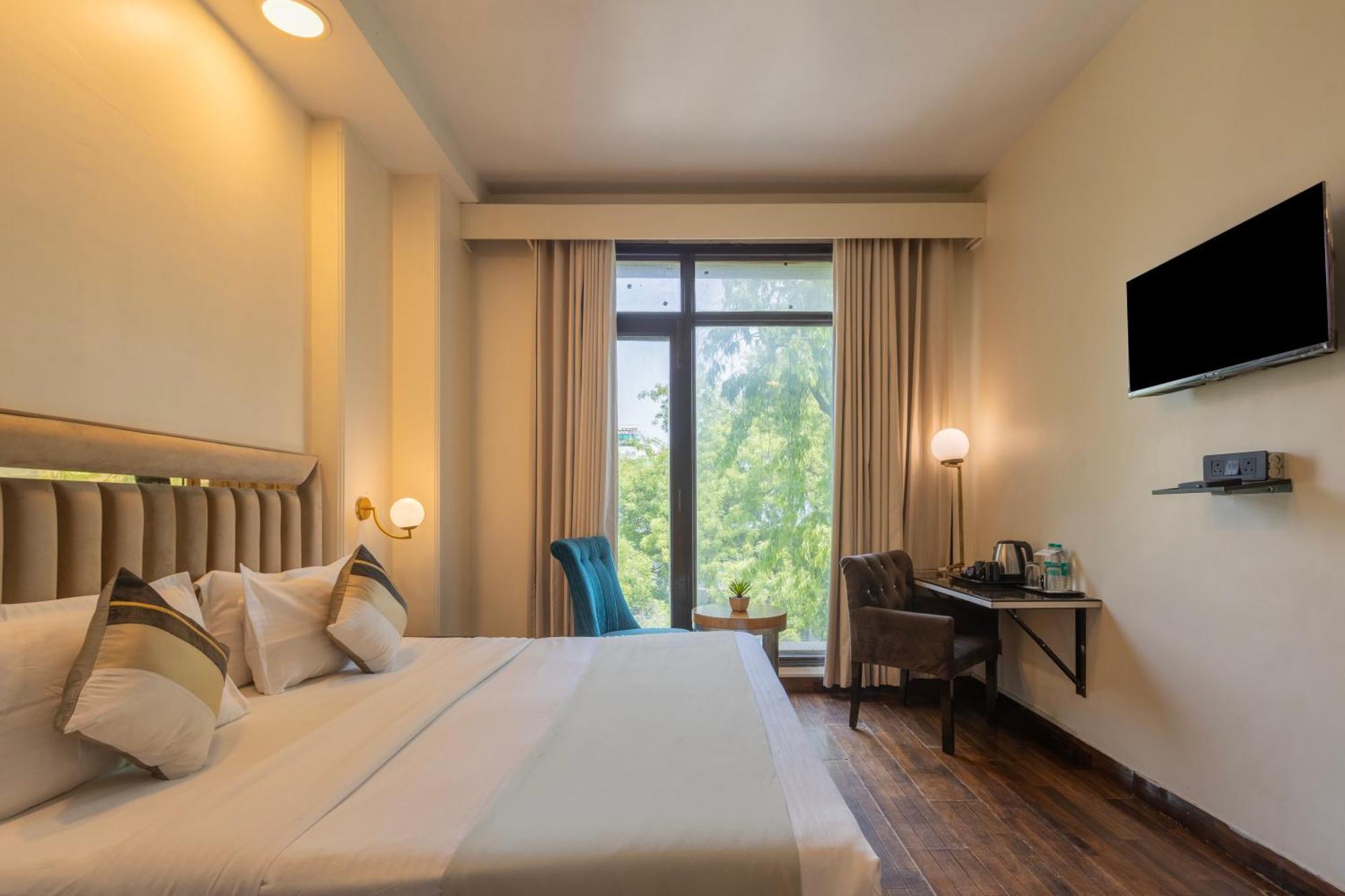 The Orion - Greater Kailash New Delhi Exterior photo