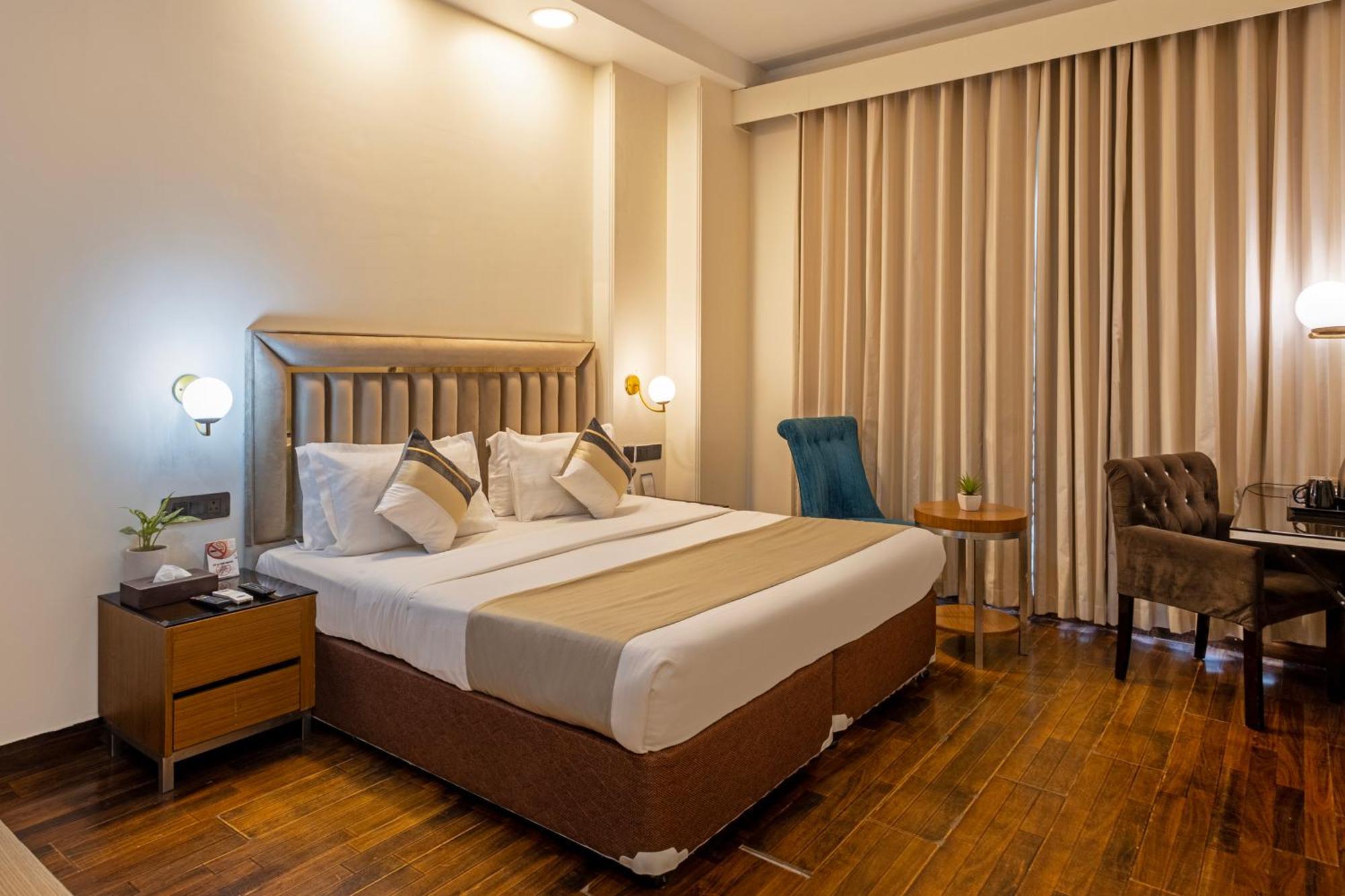The Orion - Greater Kailash New Delhi Exterior photo