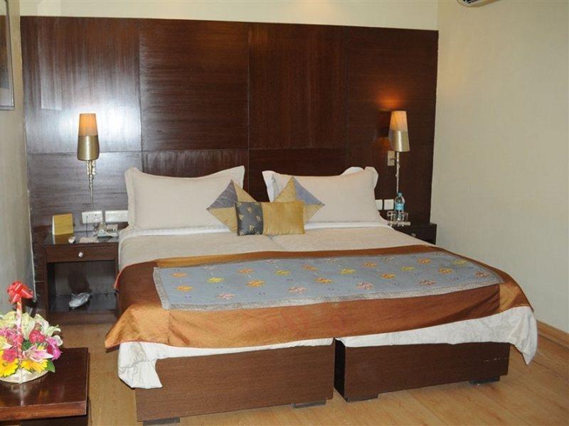 The Orion - Greater Kailash New Delhi Exterior photo